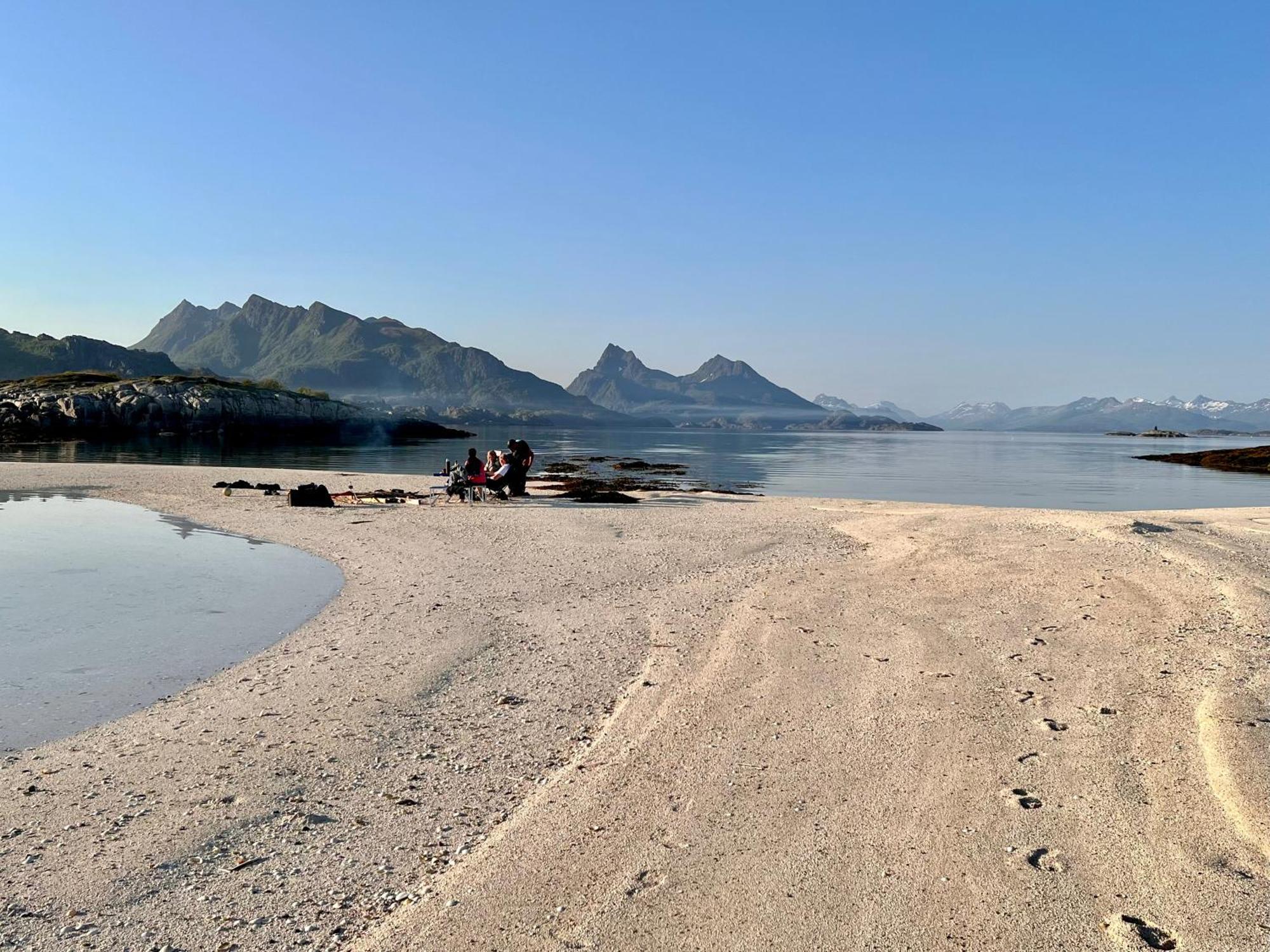 Lofoten And Vesteralen Kveldro Myrland Exterior foto